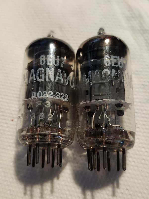 Mullard Magnavox 6EU7 1960's - clear