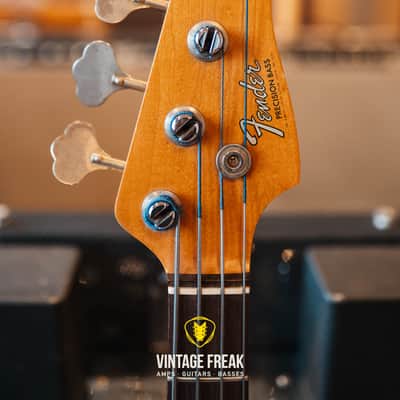 Fender Precision Bass 1967 - Sunburst image 4