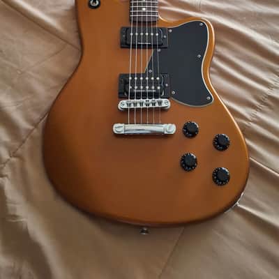 Fender Deluxe Series Toronado 2005 - 2006 - Caramel Metallic image 2
