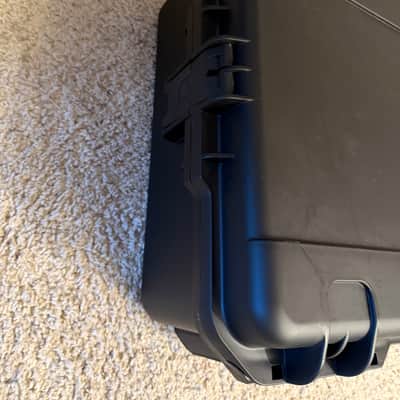 SKB 3i-2217-8SXL iSeries Molded Hard Case for Line 6 Helix Stadium XL image 5