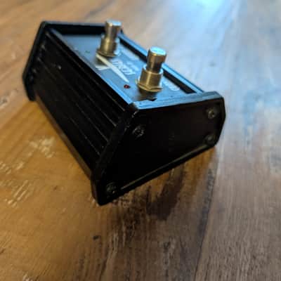 Crate V Series VFS-2 Amplifier Footswitch With Cable No Issues image 7