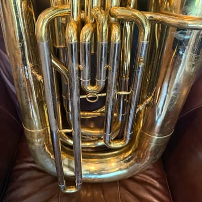 Yamaha YBB-321 BBb 4-Valve Tuba with Case image 2