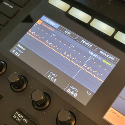 Native Instruments / NI Maschine Mk3 Production Studio image 5