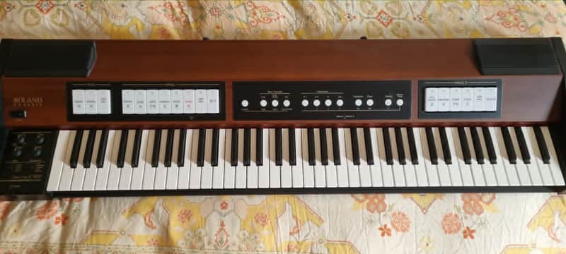 Roland C-200 Classic Organ 2012 - Wood image 1