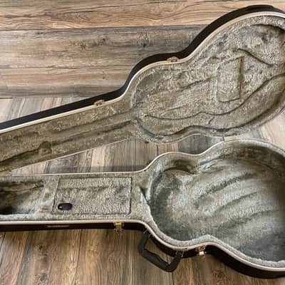 Road Runner Acoustic guitar Hard Case Jumbo body style image 3