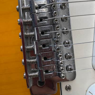 Fender Stratocaster 2000s - Sunburst image 3