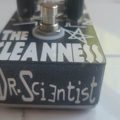 Dr. Scientist The Cleanness 2011 #148 Black with Stars image 3