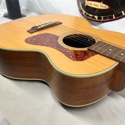Guild Jumbo Junior E SP/MH Acoustic Electric Guitar image 16
