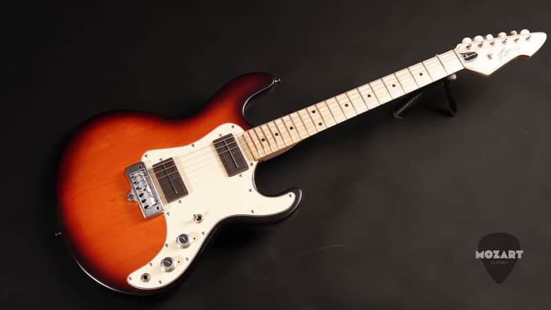 Peavey T-15 – Made in USA – Early 1980s – Original Case -Exellent image 1
