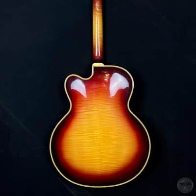 D'Angelico New Yorker "MUNDY" 1958 sunburst finish with case "Mundell Lowe" image 2