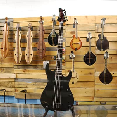 Hamer 5-String Slammer Series Bass image 1