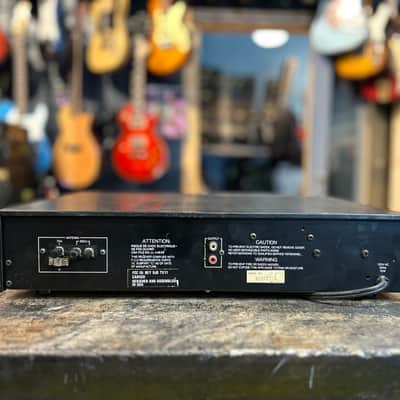 Carver TX-11 Quartz Synthesized FM Tuner image 6