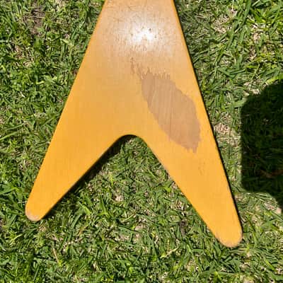 Gibson Flying V Bass 1981 Alpine White image 15