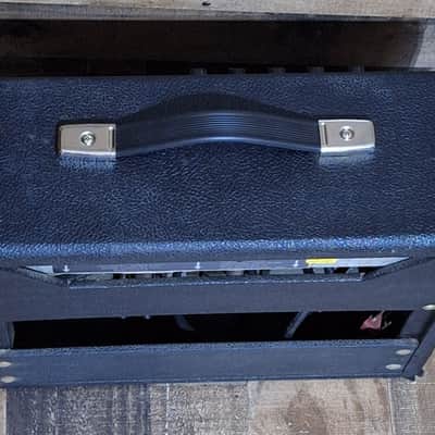 Fender Silverface Vibro Champ Tube Combo 1970 - 1980 *W/ Reverb Pedal Bonus* image 5