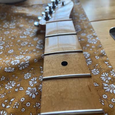 Fender Baja Telecaster V-Neck 2011 - maple image 7