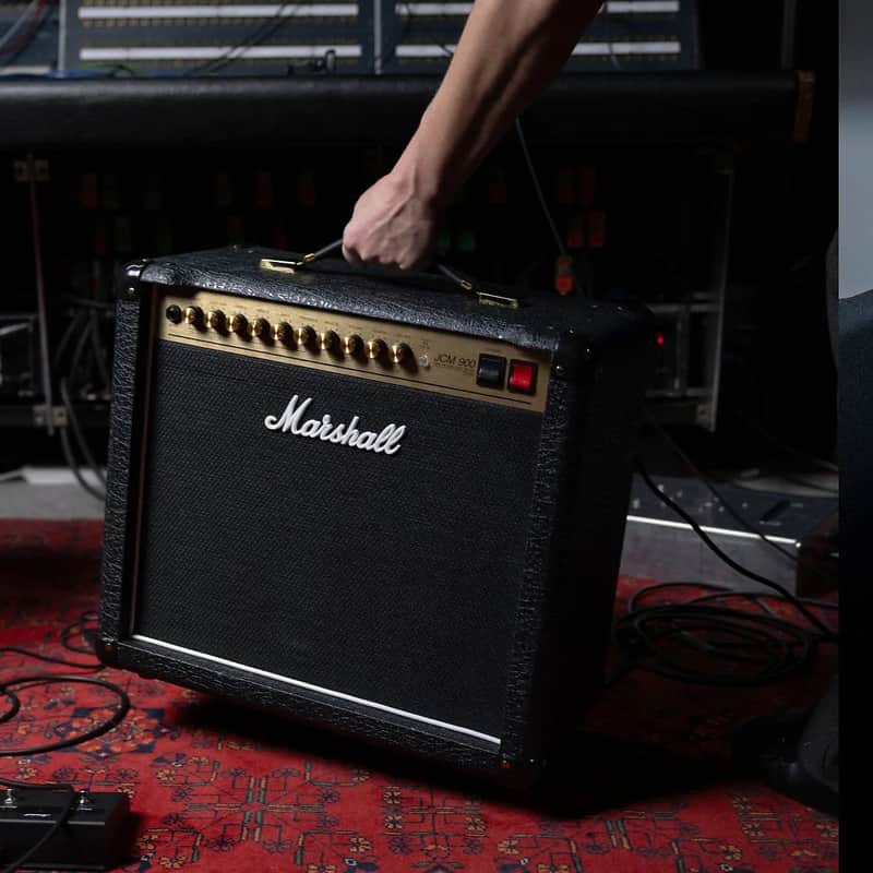 Marshall Studio 900 SN20C "JCM 900" 2-Channel 20-Watt 1x12" Guitar Combo