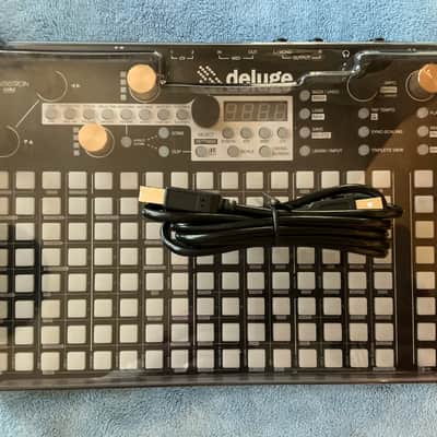 Synthstrom Audible Deluge 64-Voice Desktop Synthesizer with Numeric Display Model DE-01 – Mint – Clear Hard Cover – Free Shipping image 4
