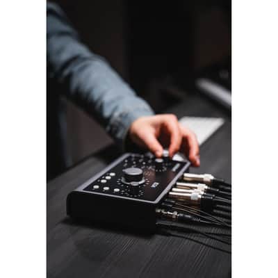 Audient iD24 10 x 14 USB-C Audio Interface (B-Stock) image 6