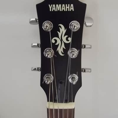 YAMAHA APXT-1N Cut Out Acoustic / Electric Guitar / Soft Case
