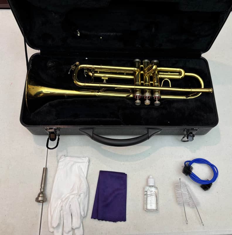 Hawk Bb Trumpet w/ Case & Accessories – Very Good Condition – Smooth Valves image 1