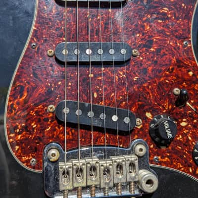 G&L Legacy - black image 10