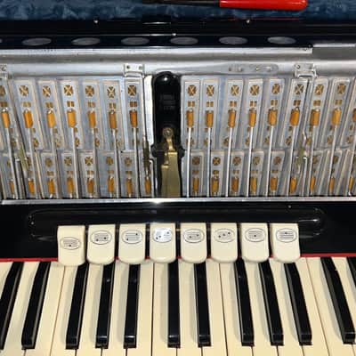 Scandalli 285/18 Accordion 120 Bass Made in Italy image 10