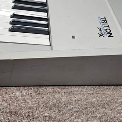 Korg Triton Pro X 88-Key 62-Voice Polyphonic Workstation 1999 - 2000 - Silver image 7