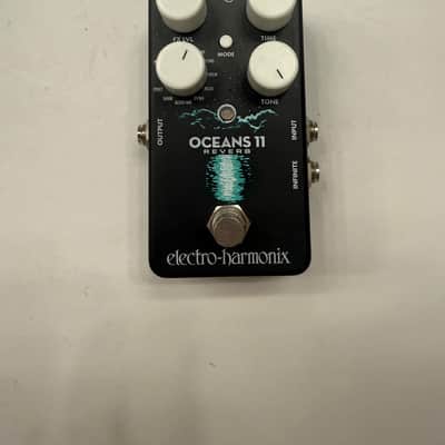Electro Harmonix Oceans 11 Reverb Digital EHX Guitar Effect Pedal + Box & PSU image 2
