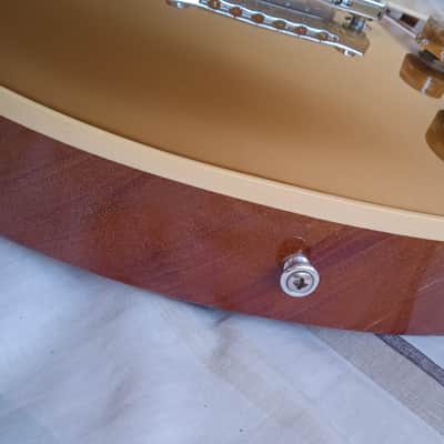 2010 Gibson Les Paul Goldtop image 13