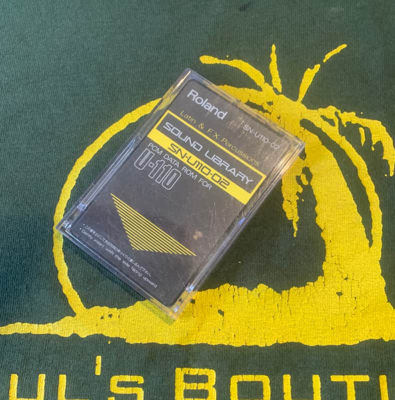 Roland Roland SN-U110-02 Latin & F. X. Percussions Expansion ROM Sound Card image 1