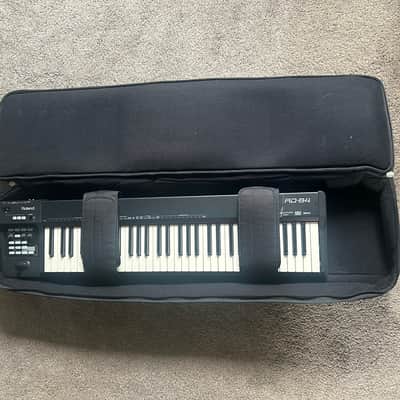 Roland RD-64 64-Key Digital Piano 2013 - Present - Black image 3