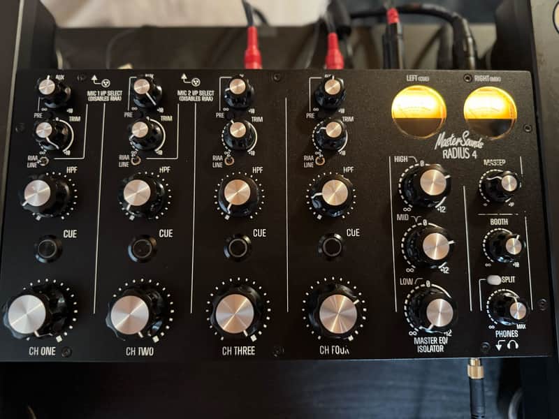 Master Sounds Radius 4 2017 Black image 1