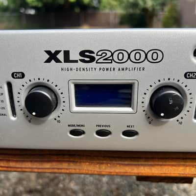 Crown XLS 2000 2-Channel High Density Power Amplifier 2010s - Silver image 5