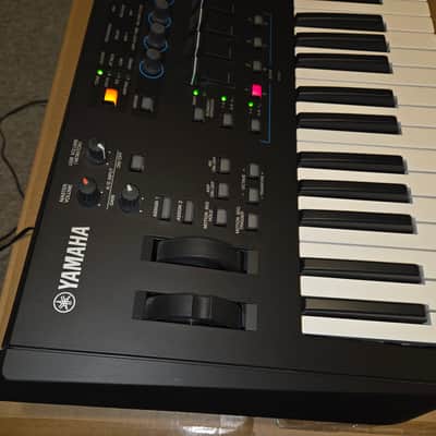 Yamaha MODX6+ 61-Key 16-Voice Synthesizer 2022 - Present - Black image 10