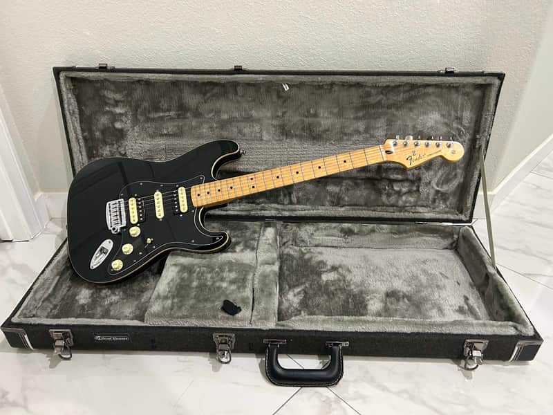 Fender Players Series Stratocaster 2018 HSH - Black image 1