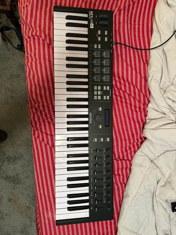 Arturia KeyLab Essential 61 MkIII MIDI Controller 2023 - Present Black Bild 1