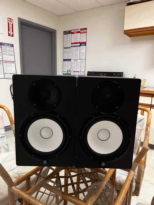 Yamaha HS8 Powered Studio Monitor (Pair) - Black image 1
