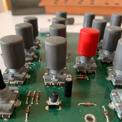 As Is For Parts / Repair Waldorf Microwave XT Rackmount Wavetable Synthesizer 1998 - Orange image 15