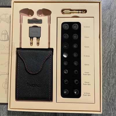 1MORE Quad Driver In-Ear Headphones Grey image 3