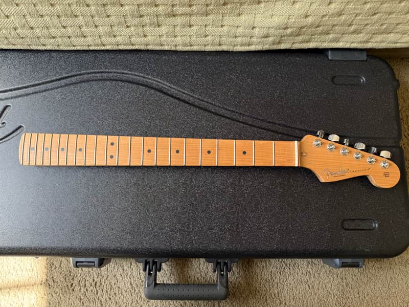 Fender Professional II Roasted Maple Stratocaster Neck (2024) with Fender Locking Tuners image 1