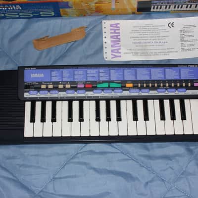 Yamaha PSS-9 PortaSound – Boxed, Complete with Manuals & Music Sheets