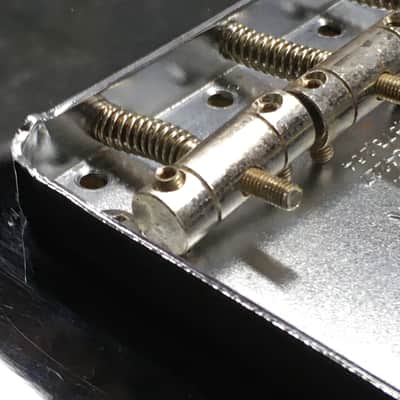 Lefty Fender USA Vintage Reissue Tele Aged Relic Tele Bridge Plate 3 MIJ Saddles image 8