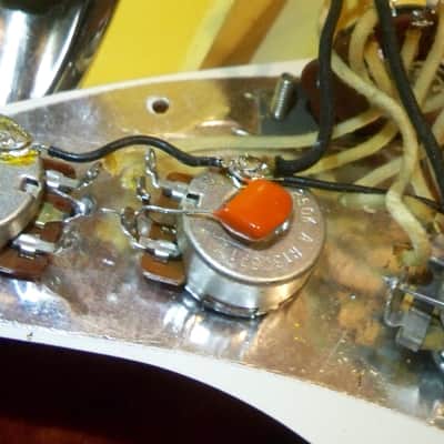 1987 AVRI Fender Stratocaster American Vintage 1962 Reissue AVRI White Sim Neck 8 Lbs image 16