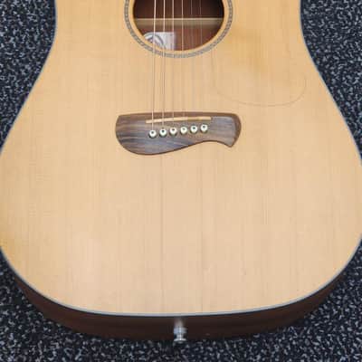 Tacoma DM9 a/e with original case image 2