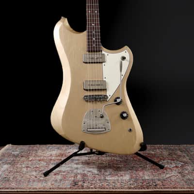 Novo - Voltur J - Shoreline Gold - Fralin HC Alnico P90’s. NEW, (Authorized Dealer) image 3