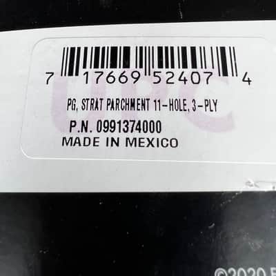 Real Life Relics Genuine Fender®  Parchment Stratocaster® Pickguard 11 Hole 3 Ply 0991374000   [PGQ5] image 3