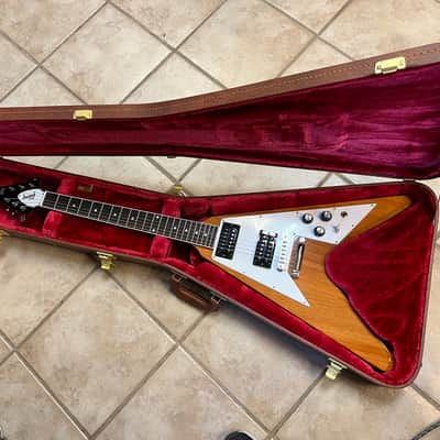 2024 Gibson USA '70s Flying V Electric Guitar Antique Natural image 9