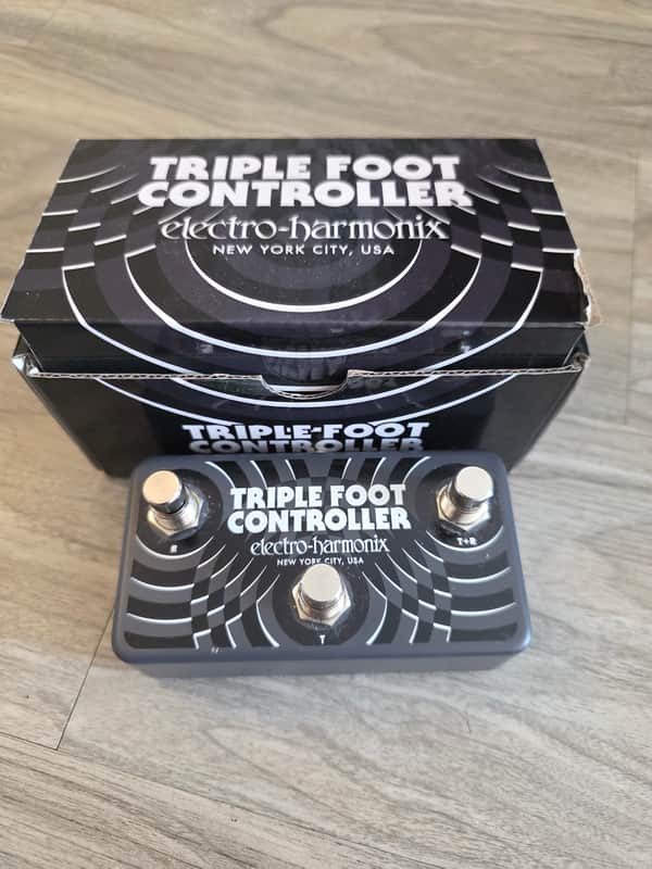 Electro-Harmonix Triple Foot Controller