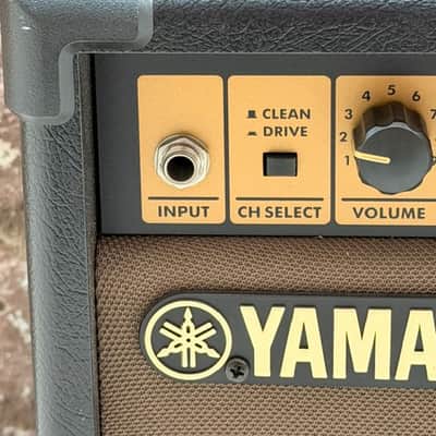 Yamaha GA-10 Practice Amplifier SN: LH10715 image 4