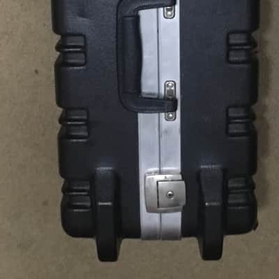 Hard shell optics case 2 by 1 feet image 3